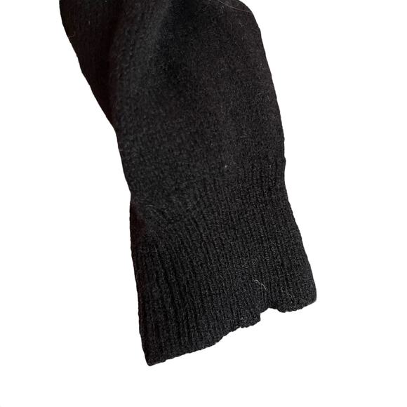 Oats Cashmere by Debra Hayburn Black Cashmere V-Neck Sweater Pullover Size M - Picture 6 of 7